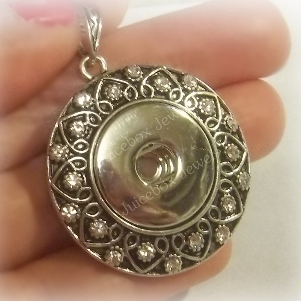 Snap Chunk Style Pendant Y182